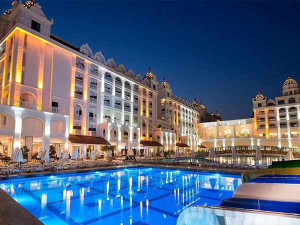 PREMİUM OZ HOTEL